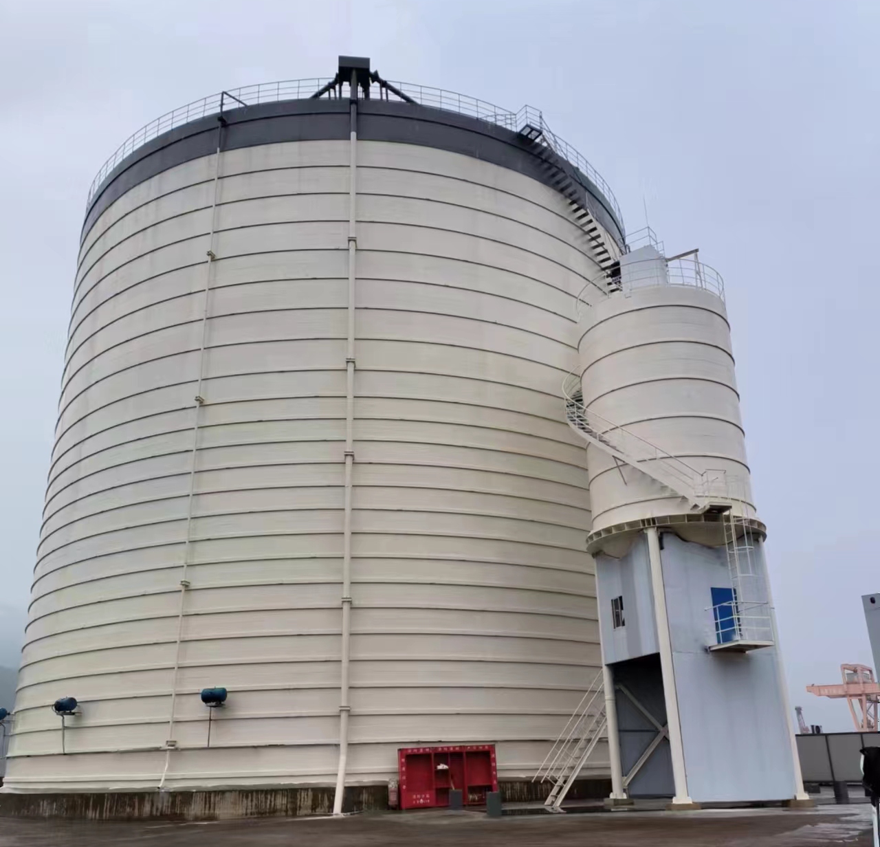 行唐10万吨水泥钢板库